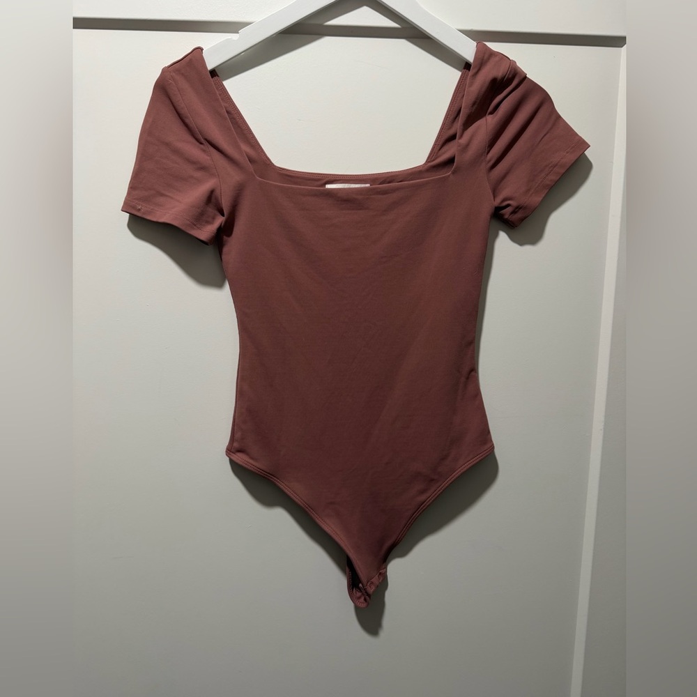 Babaton Dusty Rose Ribbed Top